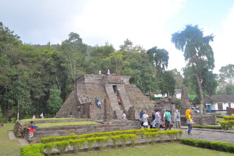 CANDI SUKUH 4 768x510