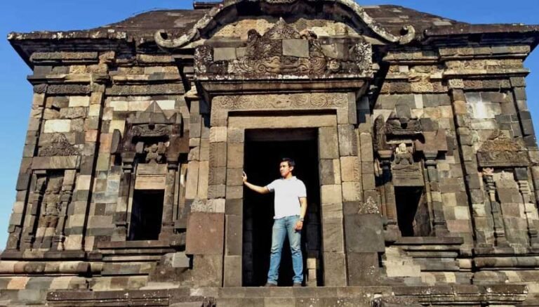 Spot Foto Candi Banyunibo 768x437