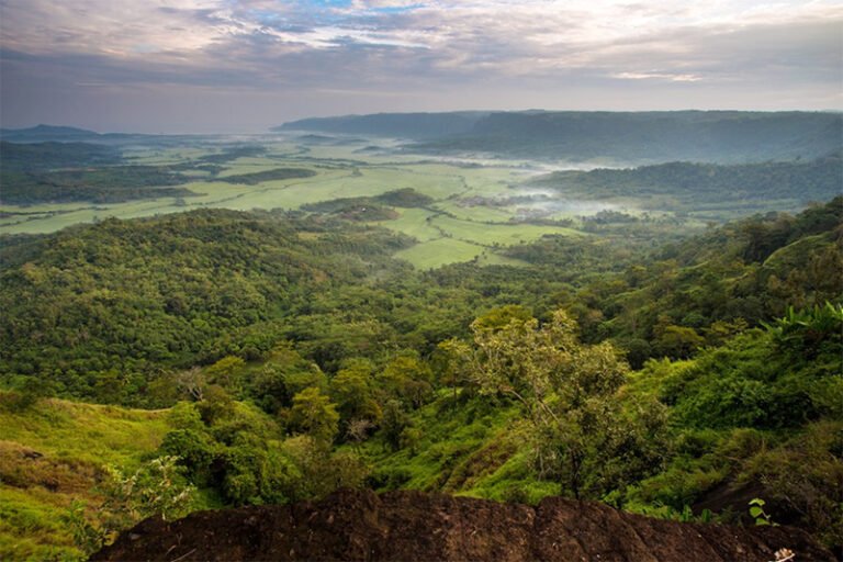 c Ciletuh Geopark 768x512