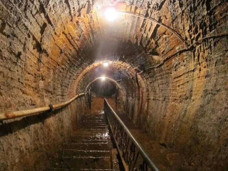 lubang tambang mbah soero sumatera barat 768x576