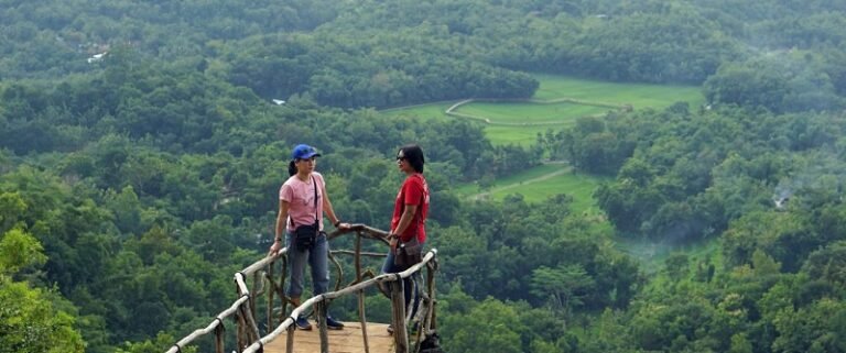 Puncak Seribu Batu Songgo Langit.paketwisatajogjamurah.net  768x321