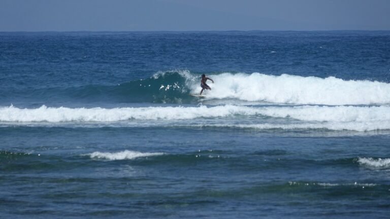 Selancar Ombak di Desert Point Bangko – Bangko 768x432