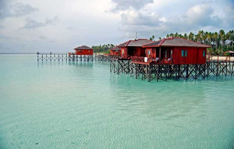 Pulau Maratua Kepulauan Derawan Berau 768x491