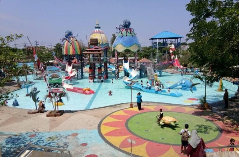 kolam renang suncity madiun 768x506