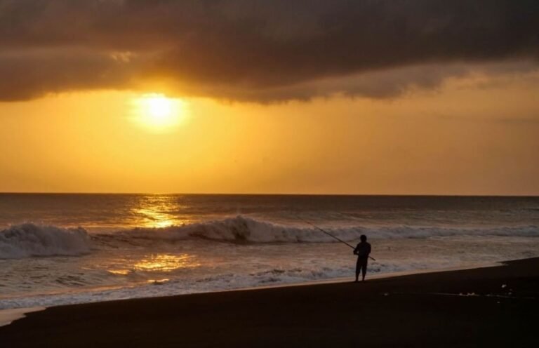 Pantai Samas Jogja3 1 768x496