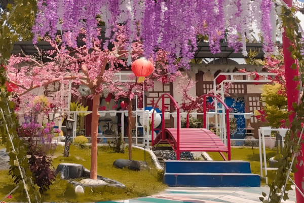 Wisata Istana Sakura Blitar