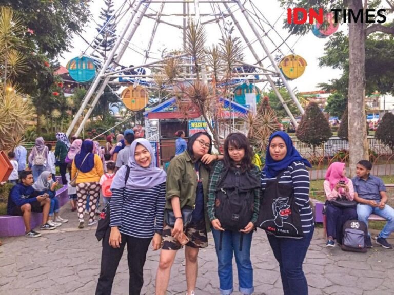 Alun alun Kota Wisata Batu2 768x576