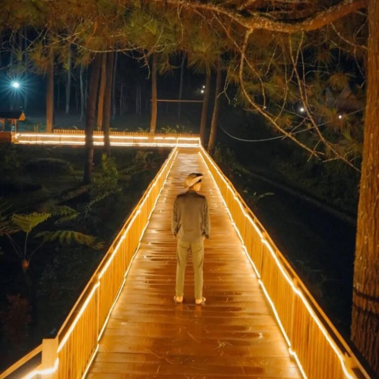 Wisata Kebon Pines Lembang3 768x768