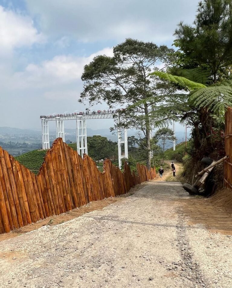 Wisata Kemuning Sky Hills Karanganyar4 768x955