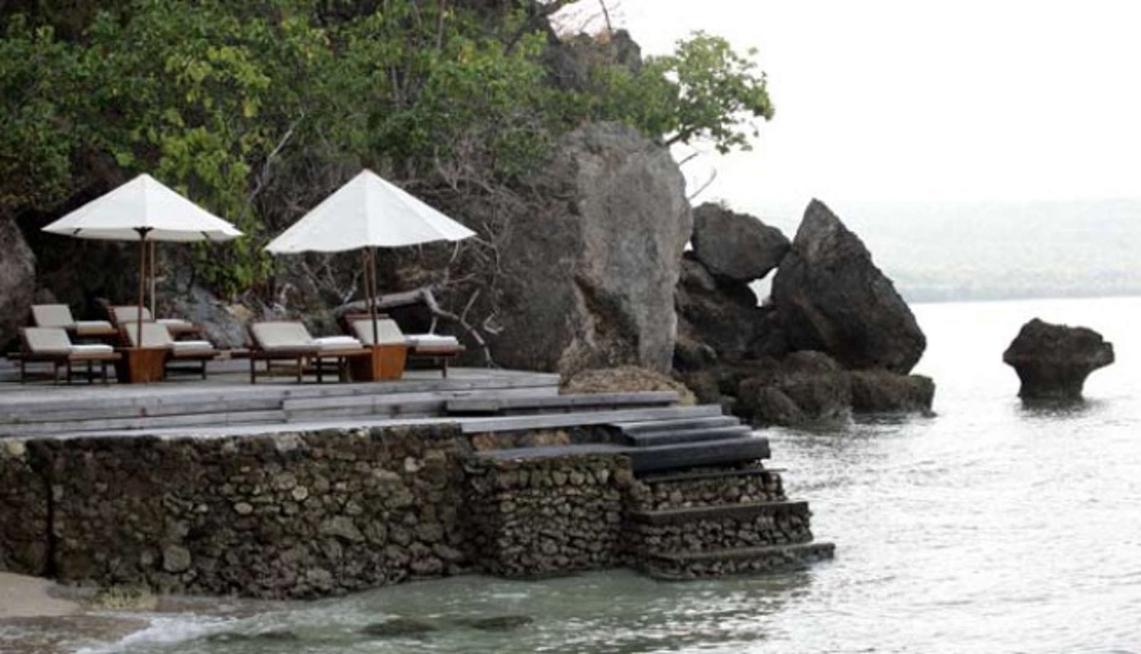 6 Pulau Terpencil di Indonesia yang Keindahannya Bak Surga Tersembunyi