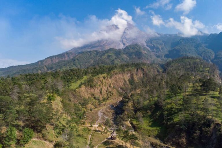 Ekowisata Kalitalang Spot Panorama Merapi di Klaten 768x512