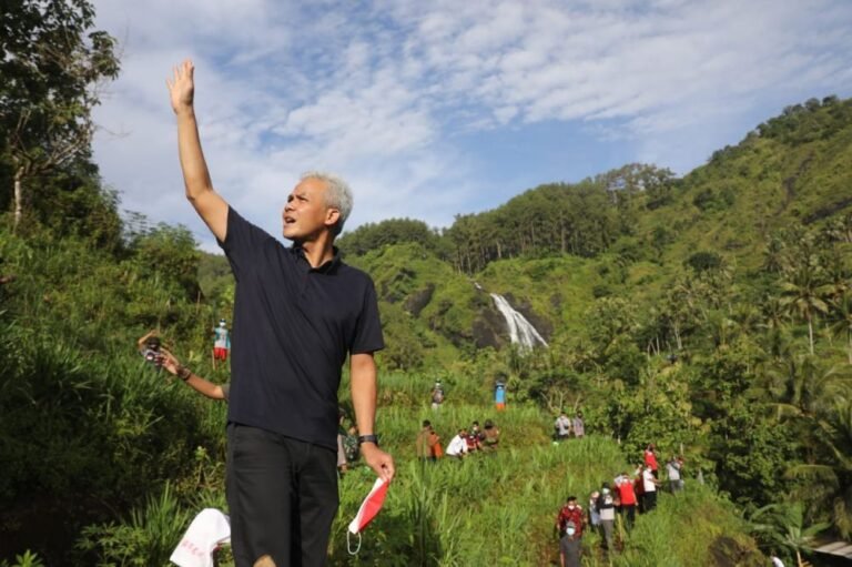 Wisata Curug Kedondong2 768x511