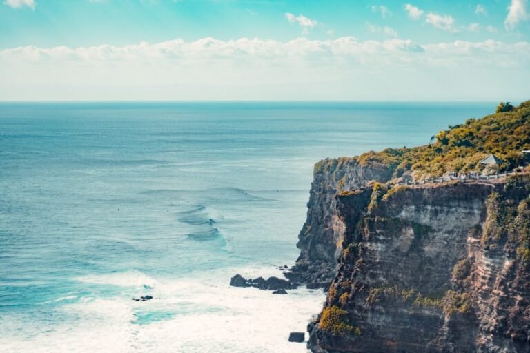 Pura Uluwatu Bali1 768x512