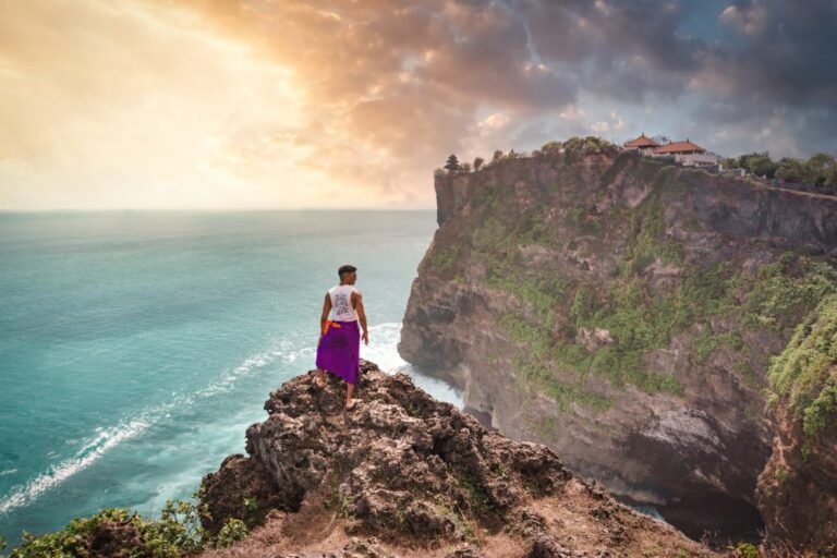 Pura Uluwatu Bali2 768x512