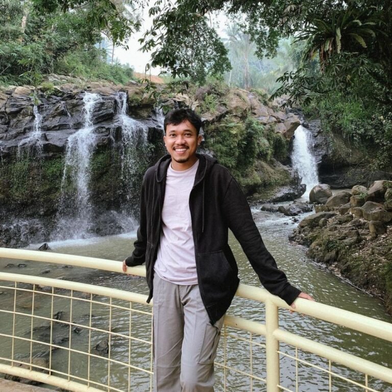 Wisata Curug Goong Mandalawangi1 768x768