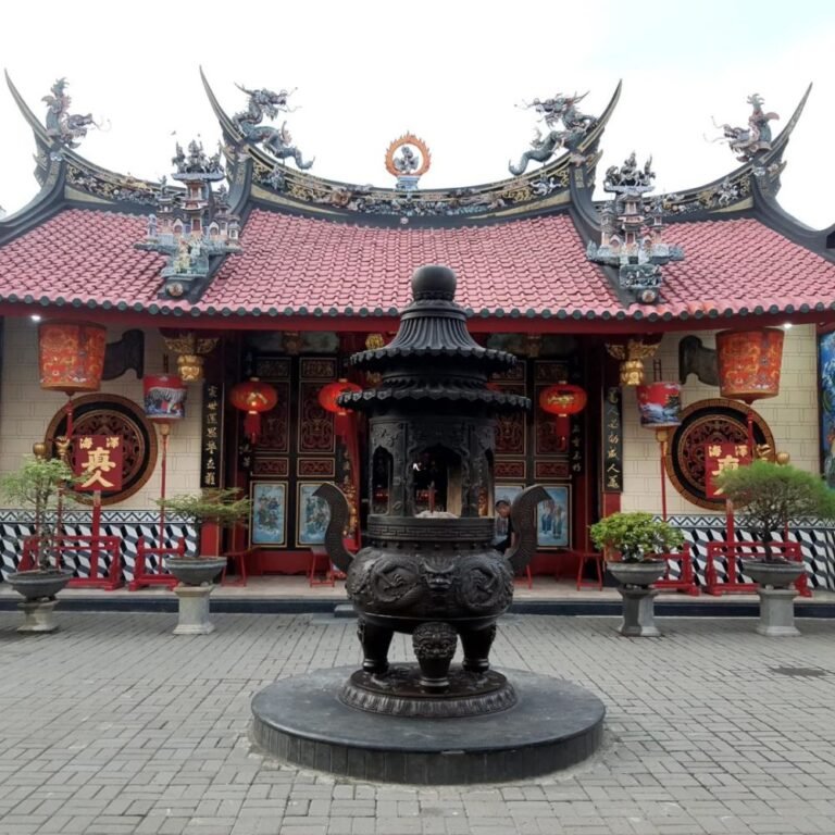 Kelenteng Tek Hay Kiong Tegal4 768x768