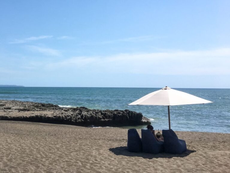 Pantai Pererenan3 768x576