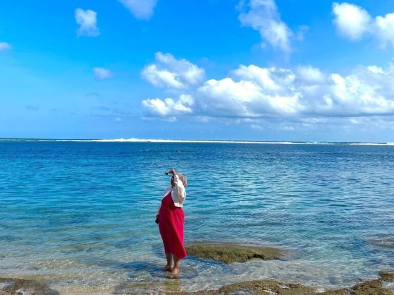 Pantai Tanah Barak Bali3 768x576