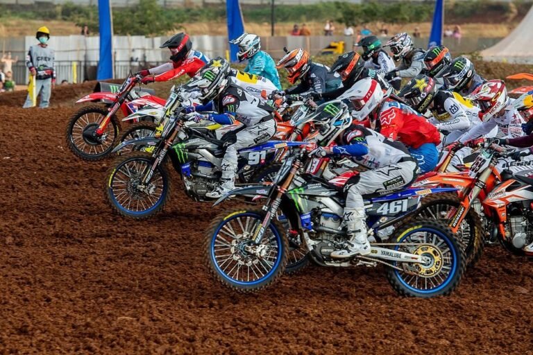 action start 1 768x512