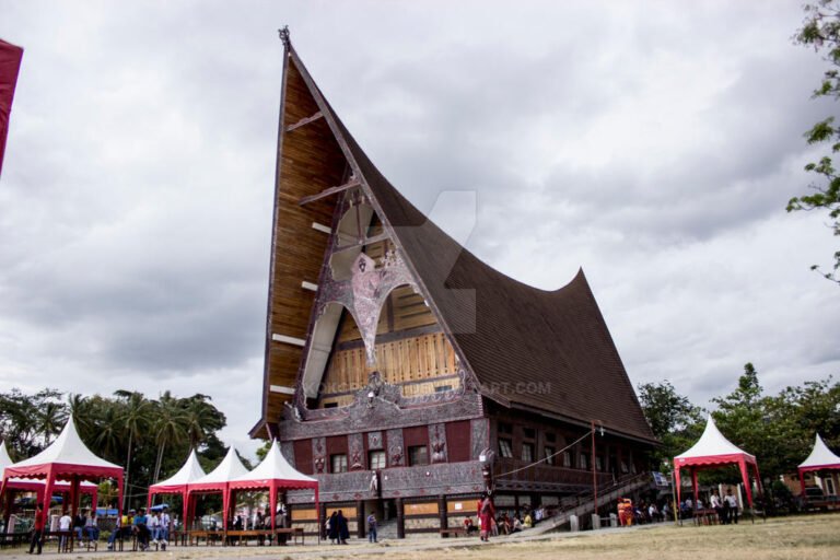 Gereja St. Mikhael5 768x512