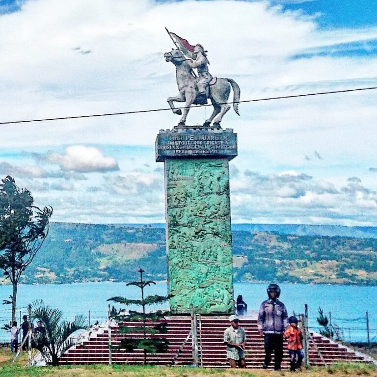 Tugu Perjuangan Rakyat Tigaras5 768x768