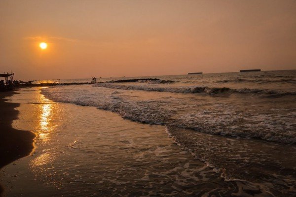 Pantai Batam Sari Tegal1