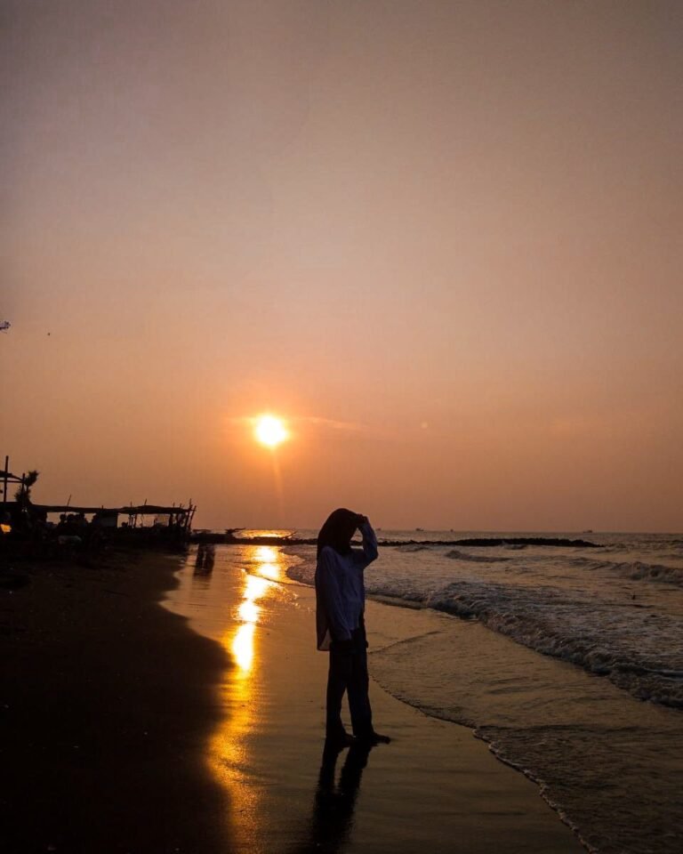 Pantai Batam Sari Tegal2 768x960