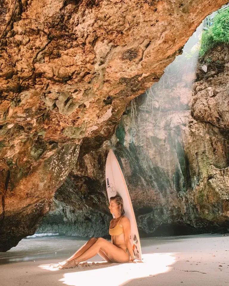 Pantai Suluban10 768x960