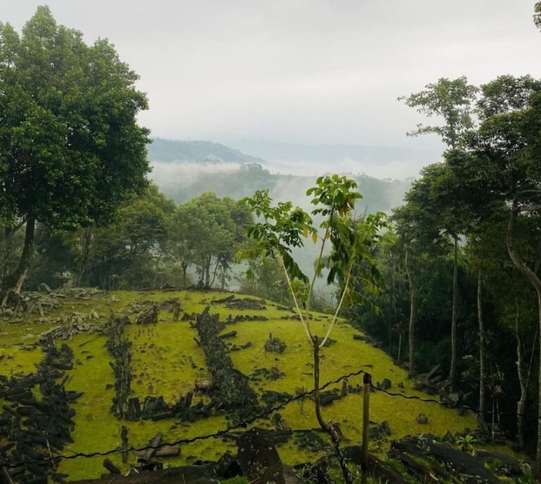 Situs Gunung Padang3 768x687