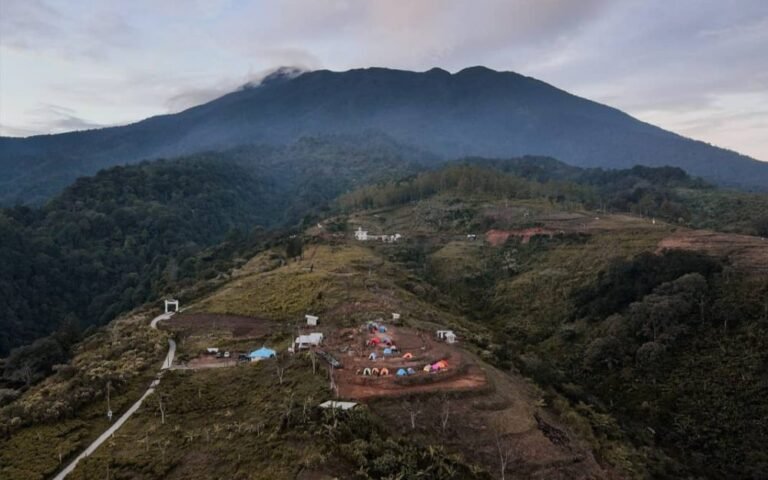 wisata bukit saung geulis3 768x480