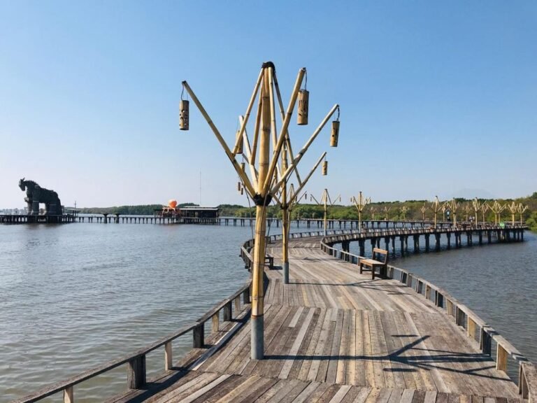 ekowisata mangrove bjbr probolinggo3 768x576