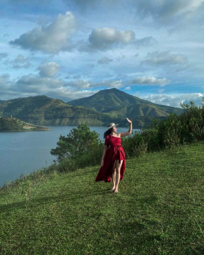 wisata bukit cinta samosir2 2 819x1024