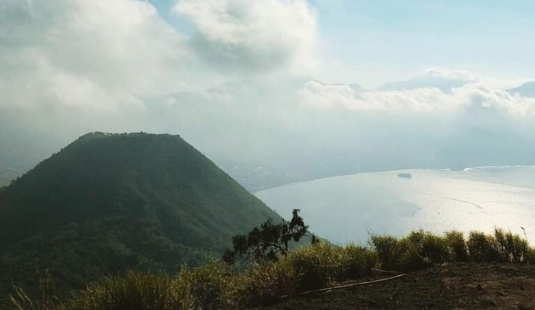 bukit roja profile1638762214 768x445