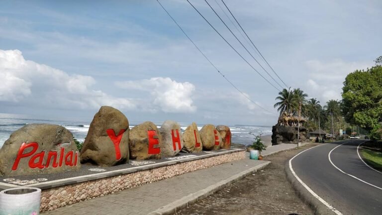 penanda nama pantai yeh lebh 768x432