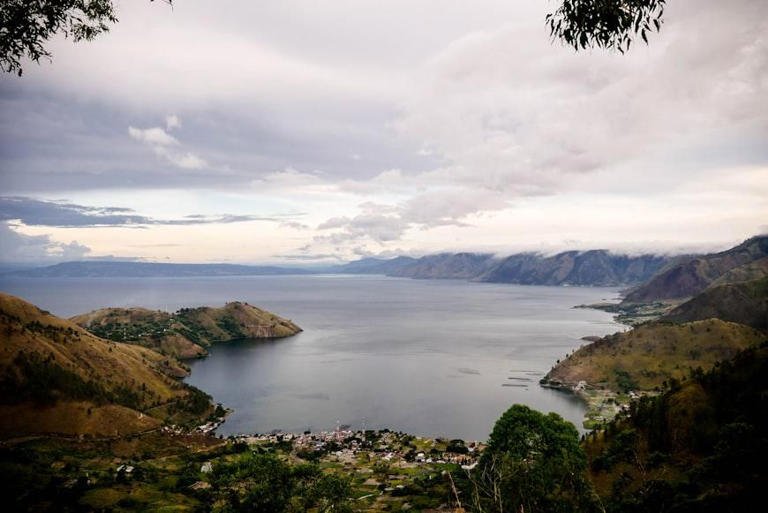 5 Danau Purba Saksi Bisu Sejarah Bumi